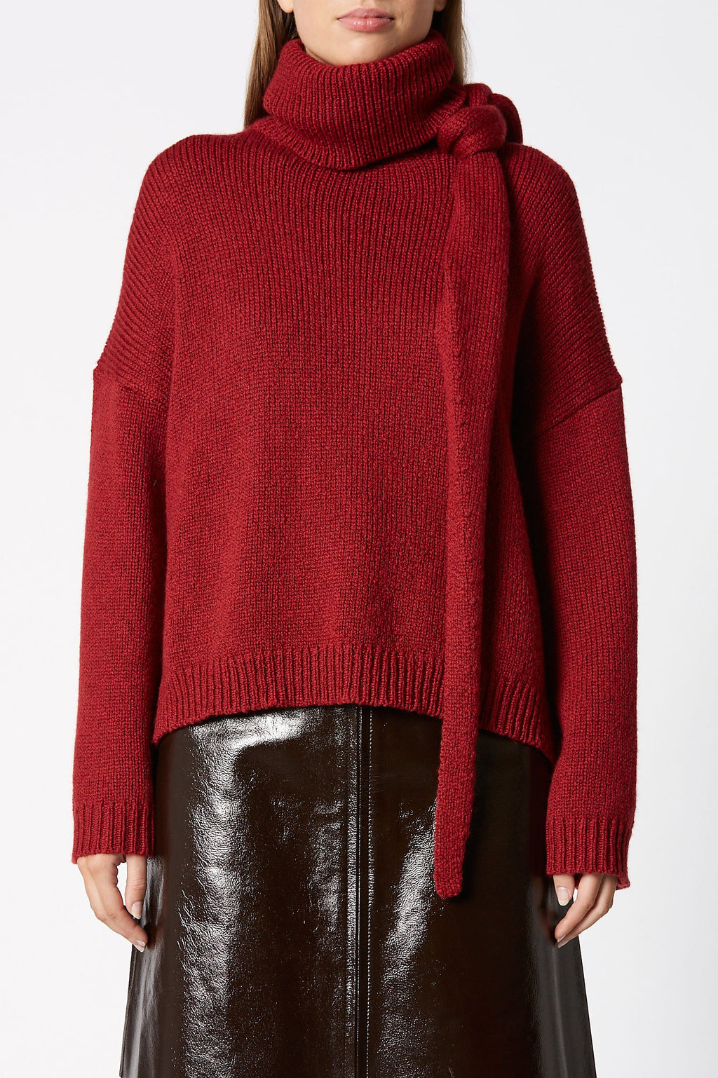 HUSKY CRAVAT SWEATER 3