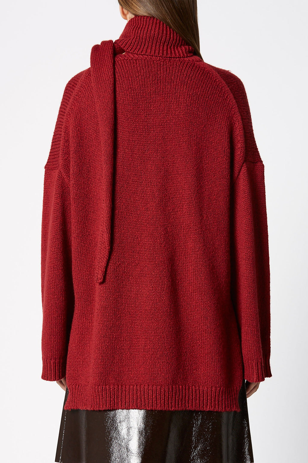 HUSKY CRAVAT SWEATER 3