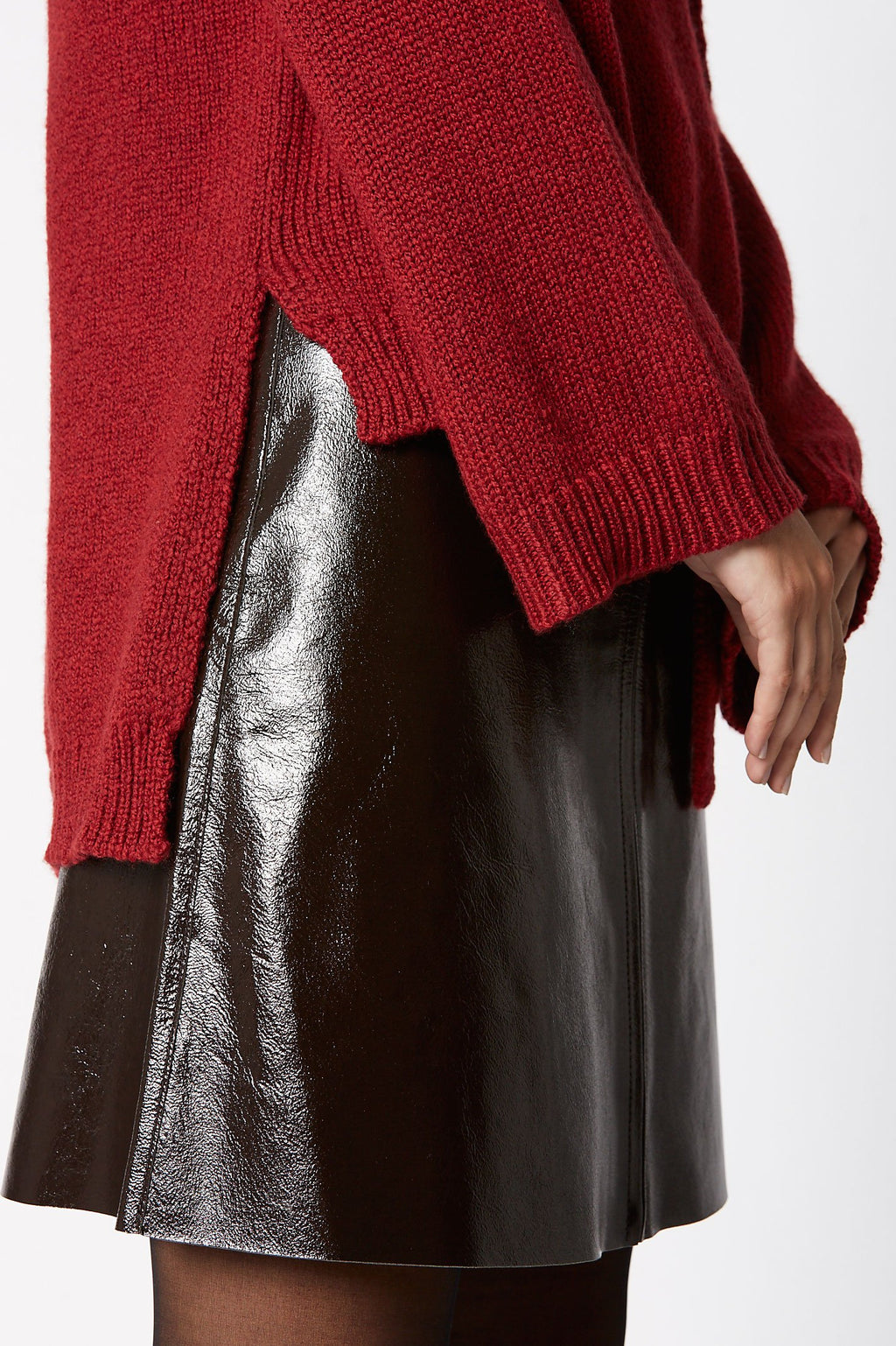 HUSKY CRAVAT SWEATER 3