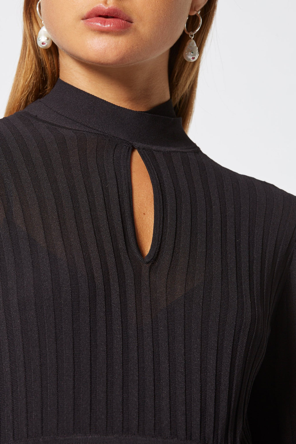 PLEATED RIB TIE NECK DRESS 16