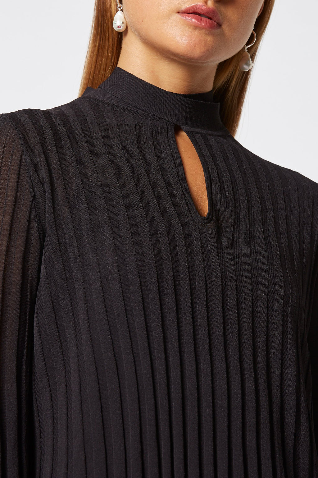 PLEATED RIB TIE NECK TOP 16