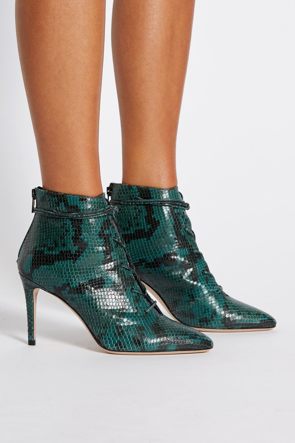 LACE-UP ANKLE BOOT 8.5